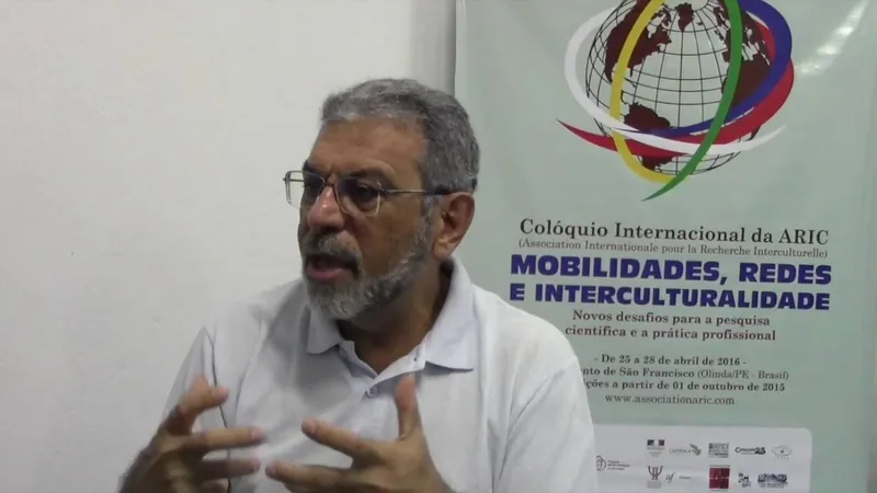 Miniatura do vídeo: L’interculturel au Brésil? par Reinaldo Fleuri